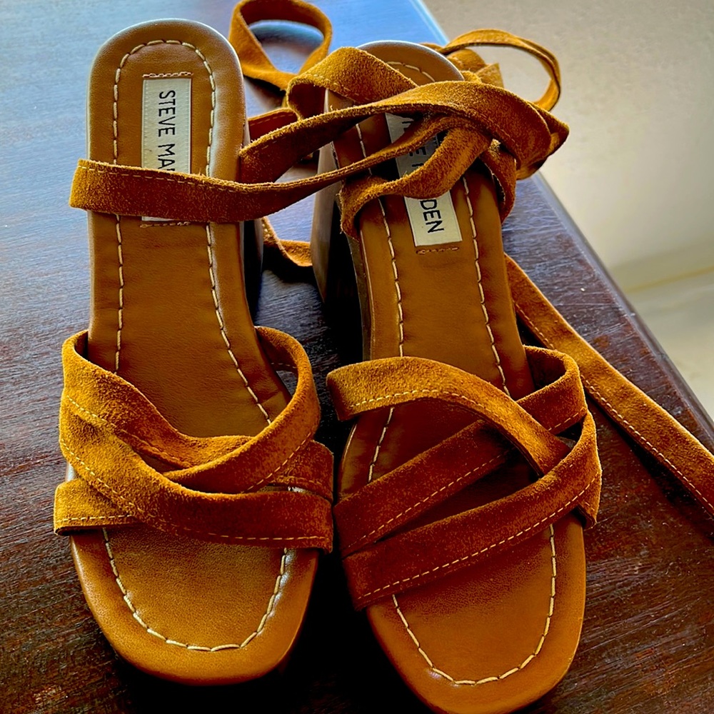 Steve Madden - Picture 2 of 8